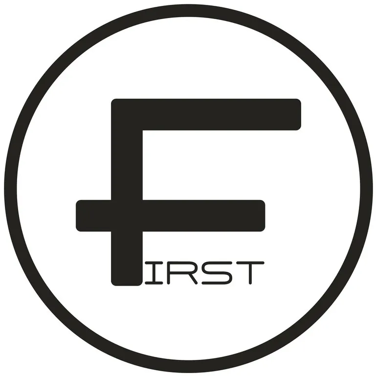 First est une marque déposée par D.L.C (F&K)