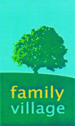 Family Village est une marque déposée par FONCIERE ALTAREA (CEGIF)