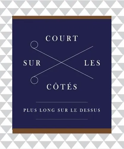 Court Sur Les Cotes Plus Long Sur Le Dessus est une marque déposée par C COM CALLA