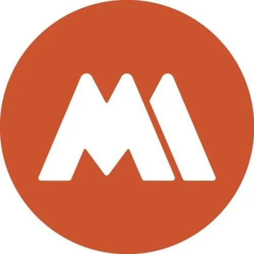 M est une marque déposée par MYTHMAKERS