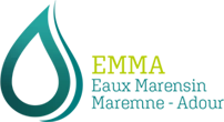Voici le logo de la marque SM EAUX DU MARENSIN-MAREMNE-ADOUR (SM EMMA) qui représente son identité graphique.