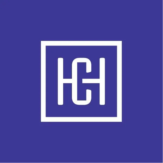 Voici le logo de la marque AXOGEST (Hôtel Chromatics) qui représente son identité graphique.