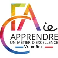Voici le logo de la marque ASS INTERCONS DEVEL APPRENT METIERS COMM (AIDAMCIE) qui représente son identité graphique.