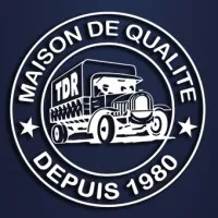 Voici le logo de la marque TRANSPORTS & DISTRIBUTIONS ROUTIERS (TDR) qui représente son identité graphique.