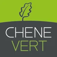 Voici le logo de la marque CHENE VERT qui représente son identité graphique.