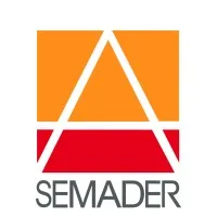 Voici le logo de la marque SOCIETE D'ECONOMIE MIXTE D'AMENAGEMENT DE DEVELOPPEMENT ET D'EQUIPEMENT DE LA REUNION (SEMADER) qui représente son identité graphique.
