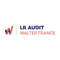 Voici le logo de la marque LR AUDIT (LR AUDIT BAKER TILLY) qui représente son identité graphique.