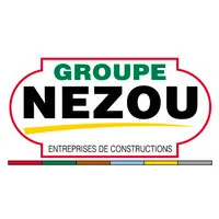 Voici le logo de la marque NEZOU CONSTRUCTIONS qui représente son identité graphique.