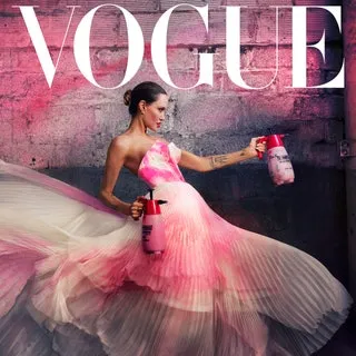 VOGUE logo