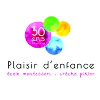 PLAISIR D ENFANCE logo