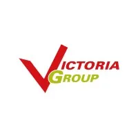 Voici le logo de la marque VICTORIA GROUP qui représente son identité graphique.