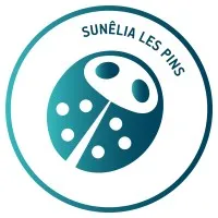 CAMPING LES PINS logo