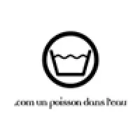 .COM UN POISSON DANS L'EAU logo