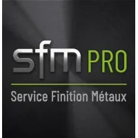 Voici le logo de la marque SERVICE FINITION METAUX (S.F.M.) qui représente son identité graphique.