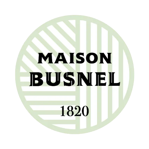 Voici le logo de la marque DISTILLERIE BUSNEL SAS qui représente son identité graphique.