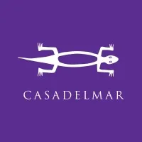 Voici le logo de la marque SOC EXPLOITATION HOTEL CASADELMAR qui représente son identité graphique.