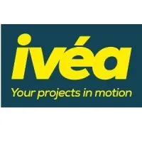 Voici le logo de la marque I V E A qui représente son identité graphique.