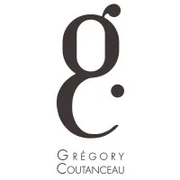 Voici le logo de la marque GREGORY COUTANCEAU DEVELOPPEMENT- GCD qui représente son identité graphique.