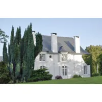 CLOS MIRABEL logo