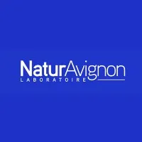 Voici le logo de la marque LAB NAT (NATURO'TEC  NATURA'TEC  LABORATOIRE) qui représente son identité graphique.