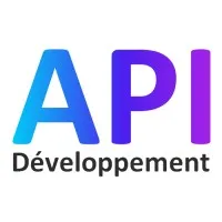 Voici le logo de la marque API DEVELOPPEMENT qui représente son identité graphique.