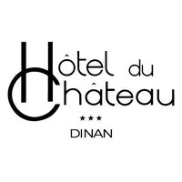 Voici le logo de la marque DINAN HOTEL (HOTEL IBIS) qui représente son identité graphique.