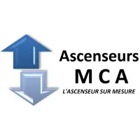 Voici le logo de la marque MODERNISATION CREATION D'ASCENSEURS (MCA) qui représente son identité graphique.