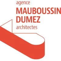 Voici le logo de la marque AGENCE MAUBOUSSIN DUMEZ ARCHITECTURE (AGENCE DUMEZ ARCHITECTURE) qui représente son identité graphique.