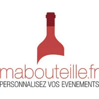 Voici le logo de la marque ATHEBIS (WINE AND GOLF/BORDEAUX PRESTIGE/LA TABLE ET LE VIN/LA TABLE D'ANNE/) qui représente son identité graphique.