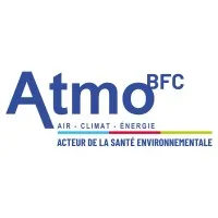 Voici le logo de la marque ATMO FRANCHE COMTE (ATMO FC) qui représente son identité graphique.