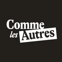 COMME LES AUTRES logo