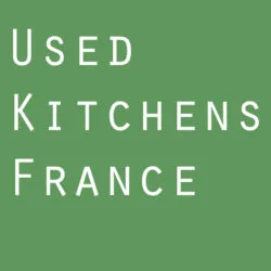 LAU ROWENA logo