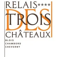 RELAIS DES TROIS CHATEAUX logo