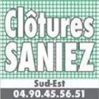Voici le logo de la marque CLOTURES SANIEZ SUD EST qui représente son identité graphique.