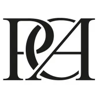 Voici le logo de la marque PARIS CLASSICAL ARCHITECTURE (PCA) qui représente son identité graphique.