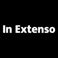Voici le logo de la marque IN EXTENSO SOCIAL CENTRE OUEST qui représente son identité graphique.