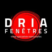 Voici le logo de la marque DRIA FENETRES SARL qui représente son identité graphique.