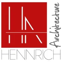 HENNRICH ARCHITECTURE logo