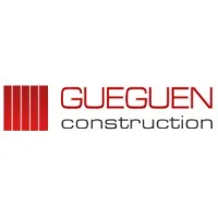 Voici le logo de la marque GUEGUEN CONSTRUCTION qui représente son identité graphique.