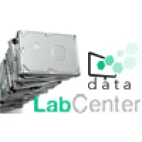 Voici le logo de la marque DATA LABCENTER qui représente son identité graphique.