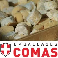 Voici le logo de la marque GROUPE COMAS qui représente son identité graphique.