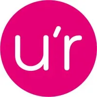Voici le logo de la marque U'RSELF qui représente son identité graphique.