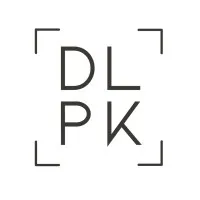 Voici le logo de la marque SC DLPK qui représente son identité graphique.