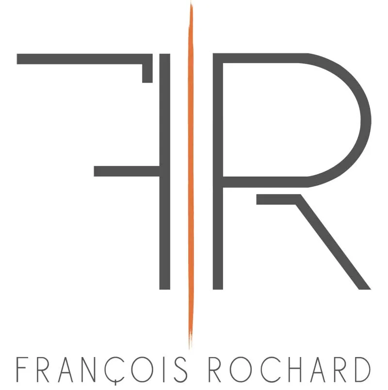 Voici le logo de la marque F-LABEL qui représente son identité graphique.