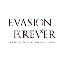 Voici le logo de la marque EVASION FOREVER VOYAGES qui représente son identité graphique.