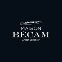 Voici le logo de la marque MB ST BARTH (maison Becam) qui représente son identité graphique.