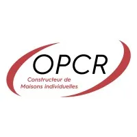 Voici le logo de la marque O.P.C.R. CONSTRUCTEUR DE MAISONS INDIVIDUELLES qui représente son identité graphique.