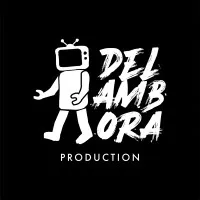Voici le logo de la marque DELAMBORA PRODUCTION qui représente son identité graphique.