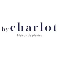 Voici le logo de la marque BYCHARLOT qui représente son identité graphique.