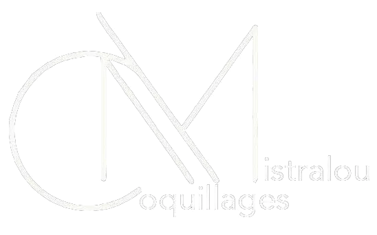 AU MISTRALOU logo